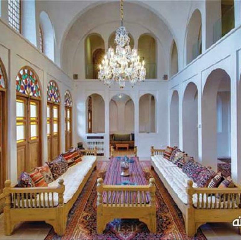 زندگی به سبک ایرانی در خانه منوچهری کاشان