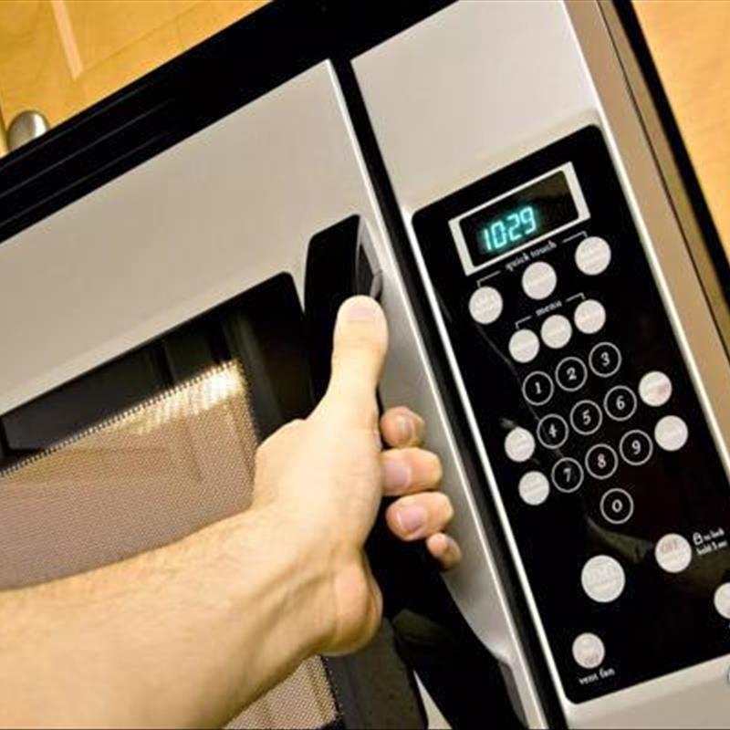 کثیف ترین قسمت های آشپزخانه، این 9 جا مهم تر از بقیست!