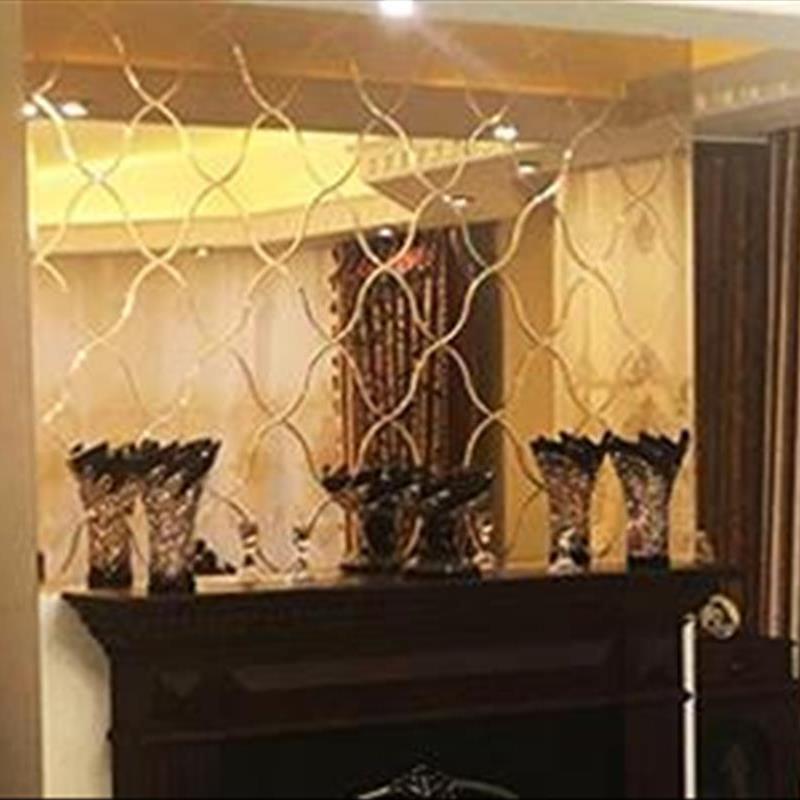 آینه‌های دکوراتیو در دکوراسیون منزل، خانه‌ای شیک و درخشان طراحی کن!