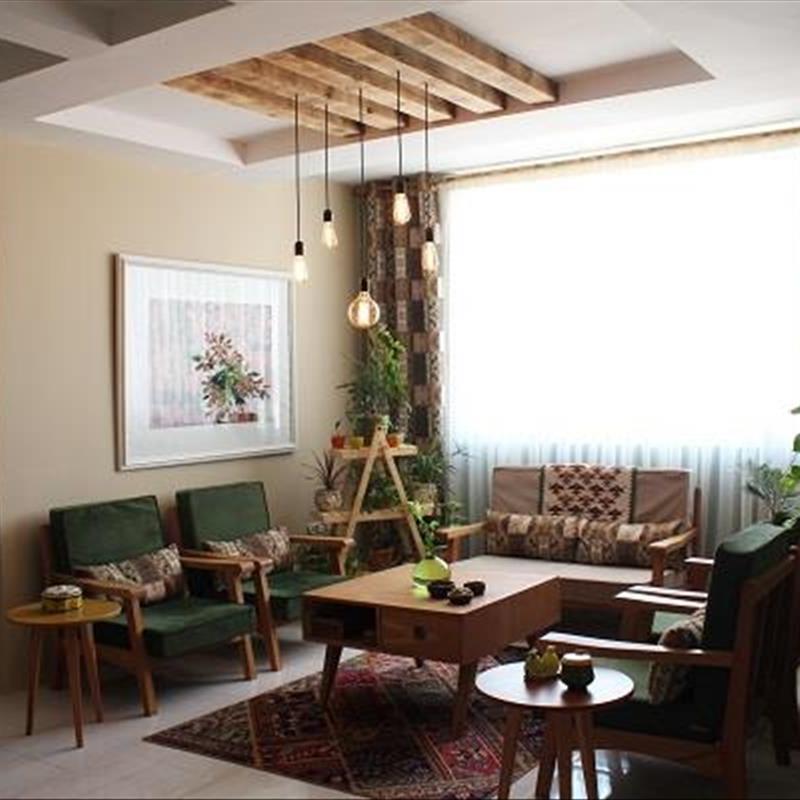 بازسازی خانه کوچک، پریچهر و پویان وسایل چوبی را خودشان ساخته اند!