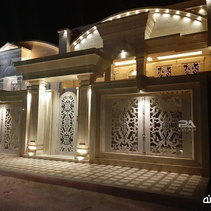 درب فلزی پارکینگ، تنوع رنگ و مدل‌ها