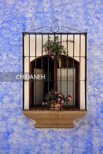 عکس حفاظ پنجره فرفورژه، نمایی زیبا از بیرون