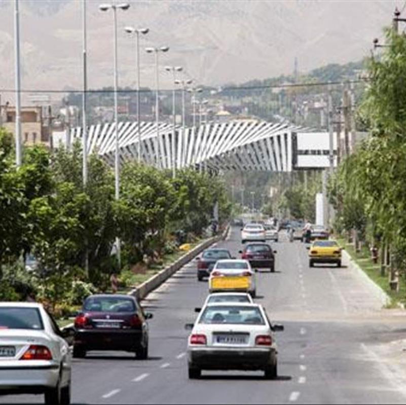 پل عابر پیاده چرخان در لواسان تهران