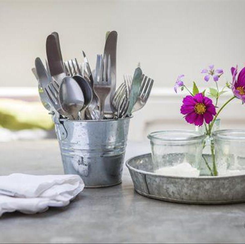 12 ایده باورنکردنی برای جای قاشق و چنگال شما!