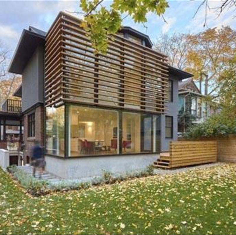 بازسازی خانه دوبلکس زیبا در کانادا توسط معمار ایرانی
