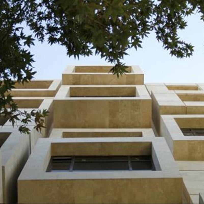 خودنمایی مکعب ها در طراحی نمای ساختمان نشان در مشهد