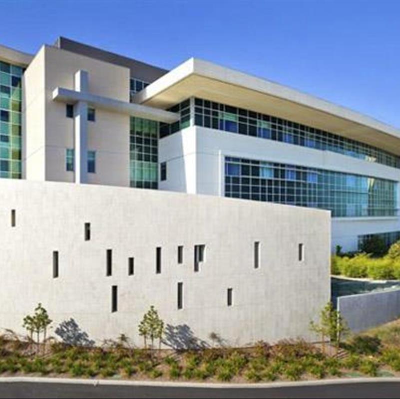 10 بیمارستان با معماری و طراحی داخلی خیره کننده